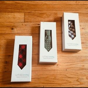 NWT Urban Sunday pre-tied Baby neckties